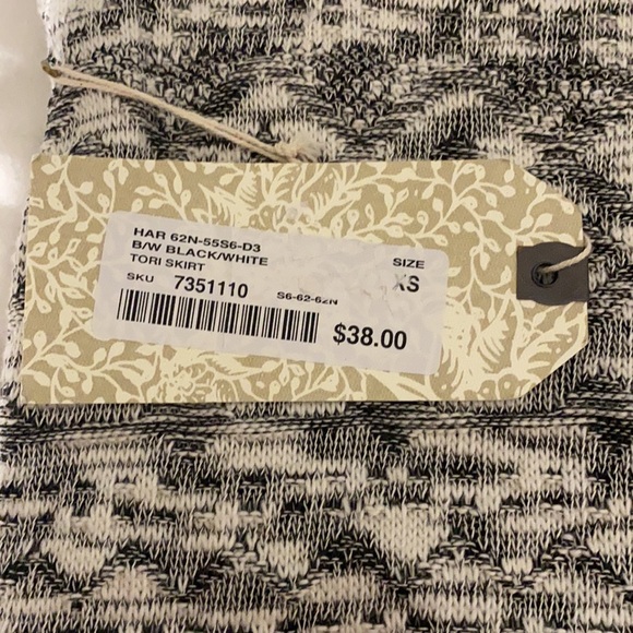 Mini skirt - Picture 2 of 2